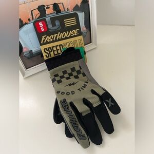 fasthouse speed and style dust olive rowen gloves NWT